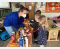 Bild: Grundschule Krummennaab/exb
Zahnarztbesuch in der Grundschule Krummennaab.
