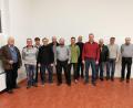 Bild: gz
Die Siedler wählten Robert Hantzsch (Sechster von links) zum Vorsitzenden und neu Josef Maier (Vierter von links) zum Stellvertreter und Günther Novak (Dritter von rechts) zum Beisitzer.