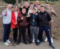 Bild: mzi
Das erfolgreiche Team des Boxclubs Amberg mit (von links) Trainer Ruslan Schönfeld, Betreuerin Alissa Herrmann, Valentin Wassiljew, Trainer Andreas Neiswirth, Dietrich Herrmann, Xaver Herrmann, Betreuer Alexander Propp, Michael Metzler, Trainer Eduard Herrmann und Eric Propp.