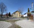 Bild: bjp
Für den Generationenspielplatz beim Haus der Vereine soll bald ein nächtliches Betretungsverbot gelten, während dessen das Gelände videoüberwacht werden könnte, um Vandalismus vorzubeugen.