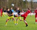 Bild: Schrems
Im Nachholspiel beim FC Lorenzreuth erlitt Ondrej Hamada (links) vom SV Poppenreuth einen Cut, hielt aber dennoch über 60 Minuten durch.
