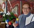 Bild: Stephan Huber
Ostern bei Maria Geiss-Wittmann in Amberg: An einen Kranz hat sie bunte Eier gehängt. Die ersten gefärbten Ostereier schlägt sie gemeinsam mit ihrem Mann am Ostersonntag auf.