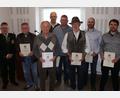 Bild: dop
Oberschützenmeister Wolfgang Sennfelder (links) mit den Geehrten (weiter von links): Enrique Perez-Domenech, Johann Moosburger, Wolfgang Gilch, Florian Kustner, Anton Hummel, Andreas Kurz und Patrick Kurz.