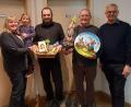 Bild: vt
Die glücklichen Ostergewinner der Hirschauer Schützen (von links): Dritte Schützenmeisterin Johanna Bauer, Johannes Bauer, Wolfgang Borisch und Schützenmeister Günter Heidl.
