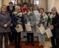 Bild: R. Kreuzer
Von links: Pfarrgemeinderatssprecherin Regina Frischholz, Sebastian Betz, Christine Herbrecher, Pfarrer Berthold Heller, Helga Scharbauer, Pastoralassistentin Andrea Zeller, Christa Riedl und Theresia Federl.