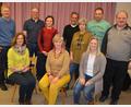 Bild: jr
Das Führungsteam des Obst- und Gartenbauvereins Münchenreuth mit (vorne sitzend, von links) dem gleichberechtigten Vorstandstrio Luzia Ernst, Maria Schicker und Sonja Heindl sowie stehend (von links) Wolfgang Hecht, Gerhard Ernstberger, Kreisfachberaterin Manuela Pappenberger, Rudi Kunz, Andrea Eckstein, Max Ernstberger und Reinhard Grillmeier.
