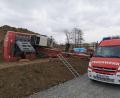 Bild: mde
Auf einer Baustelle in Kemnath ist am Donnerstag ein Bagger umgestürzt. Der Baggerfahrer wurde dabei verletzt.