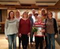 Bild: Birgit Schmidt/exb
Vorstandswahlen und eine Jubilarehrung standen bei den Gartlern in Högen an. Vorne von links Daniela Sichardt, Petra Müller, die für 40 Jahre Mitgliedschaft geehrte Rosa Haas, Vorsitzende Birgit Schmidt; zweite Reihe, von links, Claudia Schmid, Irene Wisgickl, Rita Schmid und Susanne Herrmann; hinten, von links Bürgermeister Reiner Pickel und Daniela Dotzler.
