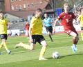 Bild: Hans Wunder
Nach dem 4:0-Sieg über den FC Bayern II (Szene) feierten Spieler der SpVgg Bayreuth in einem Lokal. Der tätliche Angriff gegen drei Altstadt-Akteure endete dem Vernehmen nach nicht mit ganz so schlimmen Verletzungen wie anfangs vermutet.