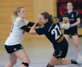 Archivbild: mhs
Carina Czichon (rechts) und die Handballerinnen der HSG Nabburg-Schwarzenfeld verabschieden sich am Samstag mit einem Gastspiel beim SC 04 Schwabach aus der Landesliga.