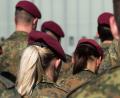 Symbolbild: Silas Stein/dpa
Eine 26-Jährige Soldatin will aussteigen und den Kriegsdienst verweigern. Ihr Antrag scheitert vor Gericht.