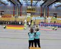 Bild: Hubert Ziegler
Die beiden U18 - Volleyball - Nationalmannschaften von Deutschland (links) und Tschechien (rechts) bei der Aufstellung zur Nationalhymne in der triMAX-Halle in Amberg.