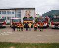 Bild: egl
Hauptamtsleiter Wolfgang Roggenhofer, Rudi Schüller, Michael Reindl (beide FF Haselmühl, Bürgermeister Roland Strehl, Fahrer Bauhof-LKW Norbert Schlosser, Daniel Pohl und Alwin Holzner (beide FF Kümmersbruck)