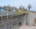 Bild: Benkhardt
Die Brückenbauarbeiten an der Kreuzung der Bundesstraßen 22 und 299 bei Erbendorf sind im Verzug. Erst jetzt gehen sie langsam in die Endphase.
