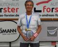 Bild: pmö
Tennis-Senior Fred Böckl wurde für seine Leistungen 2021 ausgezeichnet.