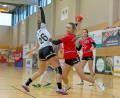 Archivbild: Guenter Uschold
Für die Handballerinnen des HV Oberviechtach (rote Trikots) geht es am Samstag in den "Meister-Play-offs" der Bezirksoberliga zum TV Altdorf.