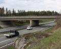 Bild: wro
Auf der Autobahn A93 bei der Anschlussstelle Falkenberg kann es in den nächsten Wochen zu Verkehrsbehinderungen kommen. Grund: Der Pfeiler an der Brücke wird saniert.