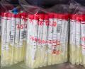 Bild: Julian Stratenschulte
PCR-Tests von Patienten liegen in einem Labor im Kühlschrank.