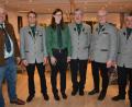 Bild: jr
Seine neuen Vereinsmeister ehrte der Schützenverein Großensees. Auf dem Bild (von links) Bürgermeister Johann Burger, Robert Haberkorn, Christine Gradl, Georg Bauer, Schützenmeister Erich Völkl und Vorsitzender Helmut Kipferl.