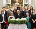 Bild: njn
In der St.-Jakobus-Kirche in Wildenreuth empfingen (erste Reihe, von links) Manuel Melzner, Lena Müller, Lena Bergler, Tiffany Weber und Emma Wieder sowie (zweite Reihe, von links) Dominik Kandziora, Tobias König, Emily Schäfer, Yvonne Häupler, Sophia Rottmann und Zoe Peraus ihre Konfirmation. Mit auf dem Bild Pfarrer Manuel Sauer.