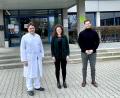 Bild: Steffen König/exb
Dr. Christian Glöckner begrüßte den neuen Klinikmanager Felix Sasse (rechts), der die Nachfolge von Jana Humrich antritt.