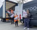 Bild: fks
Insgesamt sieben Kinder und Jugendliche des Jugendrotkreuzes Erbendorf waren mit Spaß und Eifer an der Altkleidersammlung beteiligt.