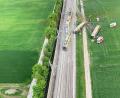 Bild: picture alliance/dpa/APA | Öamtc
Ein entgleister Zug und umgestürzte Waggons. In Österreich hat sich am frühen Montagabend ein Zugunglück ereignet. Wie die Behörden berichteten, entgleiste der Waggon eines Zuges im Bezirk Mödling bei Wien.