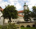 Bild: gjb
Die Basilika (Bild), der Bibliothekssaal des Klosters sowie das Stiftlandmuseum in Waldsassen wurden kürzlich in der Egerer Zeitung vorgestellt.