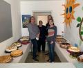 Bild: rpp
Das Bücherei-Team hat Kuchen für die Ukraine-Hilfe verkauft.