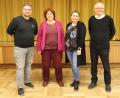 Bild: ads
In St. Michael Amberg ist (von links) Markus Mußemann nun Zweiter Pfarrgemeinderatssprecher, Judith Ossowicki die neue Erste Sprecherin und Carolin Rösch Schriftführerin. Pfarrer Alois Berzl gratulierte.