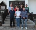 Bild: soj
Stellvertretender JU-Vorsitzender Johannes Vetter (vorne, von links), Andreas Filberth und JU-Vorsitzender Thorsten Riedl sowie (hinten, von links) CSU-Ehrenvorsitzender Josef Söllner, Kassiererin Nicole Riedl, Neumitglied Patrick Walter und Stellvertretender JU-Kreisvorsitzender Lukas Zintl bei der Jahreshauptversammlung der JU Ebnath.