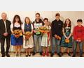 Bild: Kevin Klier/exb
Könige, Liesl, Ritter und Zofen in Obersdorf sind (von links) Robert Donhauser, Denise Hess, Anita Himmelhuber, Elias Beer, Lisa Himmelhuber, Friedrich Ulrich, Laila Ransbach und Ludwig Ulrich.