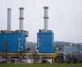 Archivbild: picture alliance/dpa
Graue Wolken ziehen über die Erdgas-Verdichterstation in Waidhaus. Nach der Verringerung der russischen Gas-Transitmengen durch die Ukraine in Richtung Europa steht die Verdichterstation in Waidhaus im Fokus.