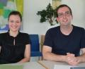 Bild: Hirsch
Christina Reindl (links) und Benedikt Maier (rechts) koordinieren den Einsatz der 160 Interviewer zur Bürgerbefragung "Zensus".