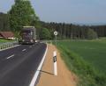 Bild: ws
Die Verbindung von Schwarzenbach zur Wenderner Höhe ist wieder offen. Der Ausbau des 1,7 Kilometer langen Abschnitts hat rund 900.000 Euro gekostet.