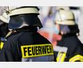 Symbolbild: Philipp von Ditfurth/dpa/Symbolbild
Das Feuer auf einer Weidener Schrebergartenanlage konnte durch die Feuerwehr am Sonntag gelöscht werden.