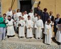 Bild: grm
Kommunion feiern zwölf Buben und Mädchen aus der Schule des HPZ Irchenrieth. Den Gottesdienst in der Pfarrkirche in Michldorf zelebriert Pfarrer Alfons Forster (hinten, links).