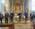 Bild: jzk
René Pascal Bauer, Walter Thurn, Josef Neubauer, Patrick Oroudji, Jonas Bäumler und Michael Lindner (von links) spielten sich in die Herzen der Zuhörer beim Kirchenkonzert in der Kemnather Stadtpfarrkirche.