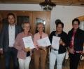 Bild: soj
Die Geehrten der Frauen-Union mit Bürgermeister und CSU-Vorsitzendem Wolfgang Söllner (von links), Annemarie Rubenbauer, Inge Stich, Agnes Nickl und FU-Vorsitzende Petra Becher.