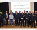 Bild: ak
Der neue Kreisjugendfeuerwehr-Ausschuss und die Ehrengäste stellten sich zum Foto auf. Dabei war auch Kreisjugendfeuerwehrwart Wolfgang Bauer (Dritter von links) und Jugendgruppensprecher Paul Kasseckert (Fünfter von links).