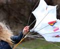 Symbolbild: Wolfgang Kumm/dpa
Wegen unwetterartiger Windböen und Starkregen ist es in Amberg-Sulzbach zu Dutzenden Feuerwehreinsätzen gekommen.