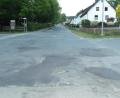 Archivbild: Portner
Dass die Böhmerwaldstraße sehr marode ist, kann man unschwer erkennen. Eine aktuelle Kostenschätzung für die Sanierung derzeit noch nicht vor. Es gab schon einmal eine solche Schätzung, die von vor ein paar Jahren stammt. Sie ist in der aktuellen Lage nicht mehr realistisch.