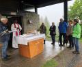 Bild: Sabine Weiß/exb
Vor der Buchbergkapelle wurde eine Messe gefeiert. Anlass dafür war das Patrozinium des Heiligen Nepomuk.