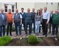 Bild: jr
Mit diesem Führungsteam geht der Kaninchenzuchtverein Konnersreuth in die kommenden drei Jahre. Mit dabei sind (von links) Bürgermeister Max Bindl, Albert Patzina, Franz Proksch, Sebastian Konrad, Albert Schuller, Gerald Riolfi, Jugendsprecherin Sophie Zandt, Klaus Zandt, Vorsitzender Reinhard Wurm, Leopold Graßold und Robert Dietz.