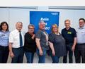 Bild: THW Weiden / Andrea Roith/exb
Sie halten seit 50 und 30 Jahre dem THW-Ortsverband Weiden die Treue: Silvia Gulden (Leiterin RSt Hof) gratuliert (von links) Heinrich Günther, Hannelore Hammerl, Michael Meier, Birgit Grötsch und Hugo Diehl. Rechts Andreas Duschner, Ortsbeauftragter THW Weiden.
