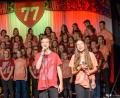 Bild: exb/Simon Leimbeck
70 Jugendliche führen am 17. Juni in der Witron-Sporthalle das Teenager-Musical "77" auf.