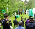 Bild: nib
Vertreter der umliegenden Knappschaftsvereine mit ihren Fahnenabordnungen gratulierten dem Knappschaftsverein Stulln-Schwarzenfeld zum Jubiläum.