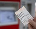 Bild: Monika Skolimowska/dpa
Die Bundesregierung setzt große Hoffnungen darauf, dass sich das Neun-Euro-Ticket nachhaltig auf die Nutzung von Bus und Bahn auswirkt. Beim regionalen Zweckverband Nahverkehr herrscht da etwas mehr Skepsis.