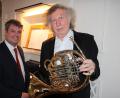 Bild: kro
Marrin Bernreuther (links) und Hornist Professor Wolfgang Gaag boten ein eindrucksvolles Benefiz-Konzert in der Kappl-Kirche.