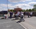 Bild: jzk
Eine der Attraktionen war der Kinderkarusell, das auf Berndorfer Straße aufgestellt wurde. Wegen des Neubaus der Realschule ist sie derzeit für den Verkehr gesperrt.